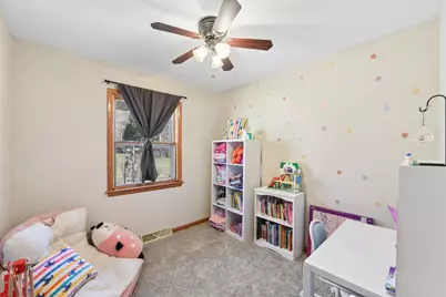 694 Glover Road, River Falls, WI 54022 - Photo 15