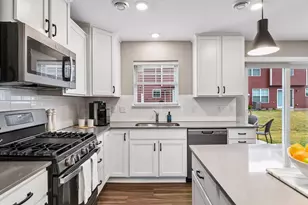 9494 Bridle Way, Victoria, MN 55386 - Photo 5