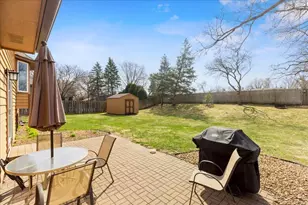 3807 Riverton Ave, Eagan, MN 55122 - Photo 9