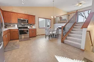 1621 Forest Glen Cir, Saint Augusta, MN 56301 - Photo 9