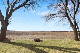 1621 Forest Glen Cir, Saint Augusta, MN 56301 - Photo 41