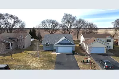 1621 Forest Glen Circle, Saint Augusta, MN 56301 - Photo 5