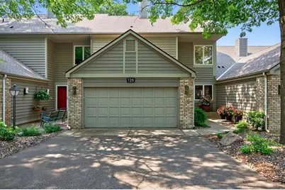 125 Wildwood Bay Drive, Mahtomedi, MN 55115 - Photo 1