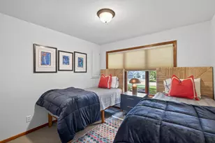 125 Wildwood Bay Dr, Mahtomedi, MN 55115 - Photo 41