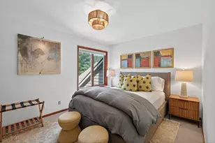 125 Wildwood Bay Dr, Mahtomedi, MN 55115 - Photo 33