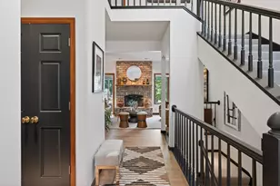 125 Wildwood Bay Dr, Mahtomedi, MN 55115 - Photo 5