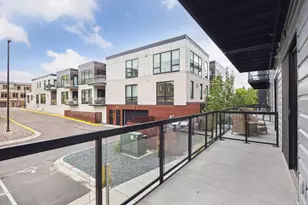 253 Lake Street E, Wayzata, MN 55391 - Photo 23