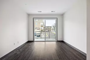 253 Lake Street E, Wayzata, MN 55391 - Photo 21