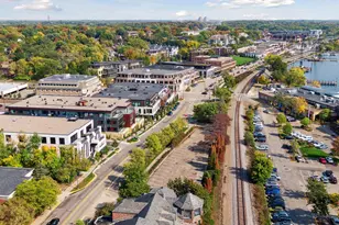 253 Lake Street E, Wayzata, MN 55391 - Photo 3