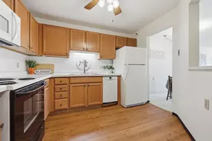 500 County Road B, Roseville, MN 55113 - Photo 3