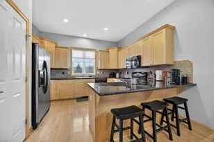 1948 Hadley Creek Dr NE, Rochester, MN 55906 - Photo 7