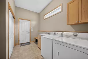 1948 Hadley Creek Dr NE, Rochester, MN 55906 - Photo 19