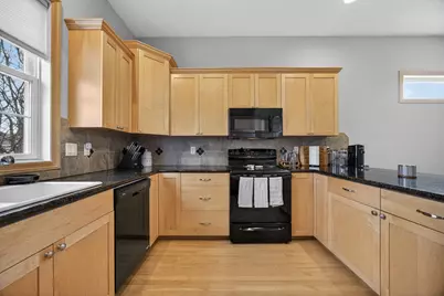 1948 Hadley Creek Drive NE, Rochester, MN 55906 - Photo 9