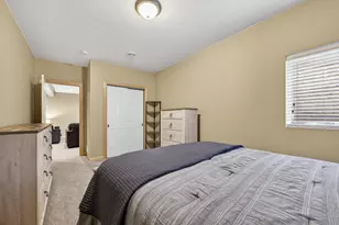 1948 Hadley Creek Dr NE, Rochester, MN 55906 - Photo 23