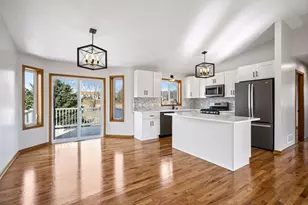 9693 Mill Trail Ln, Monticello, MN 55362 - Photo 3