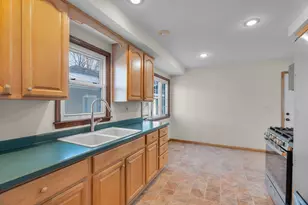 9109 Queen Ave S, Bloomington, MN 55431 - Photo 13