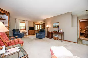 1583 E Shore Dr, Detroit Lakes, MN 56501 - Photo 9