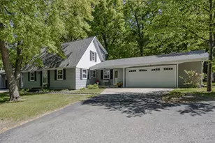 1583 E Shore Dr, Detroit Lakes, MN 56501 - Photo 1