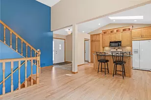 12465 90th Pl N, Maple Grove, MN 55369 - Photo 7