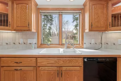 12465 90th Place N, Maple Grove, MN 55369 - Photo 5