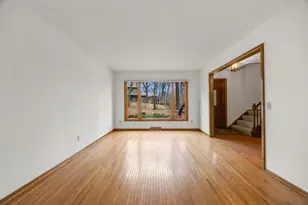 9449 Woodridge Dr, Eden Prairie, MN 55347 - Photo 11