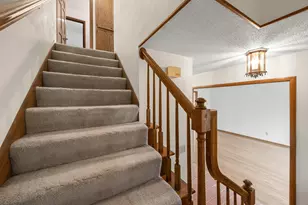 9449 Woodridge Dr, Eden Prairie, MN 55347 - Photo 33