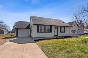 320 Grove Street N, Mora, MN 55051 - Photo 3