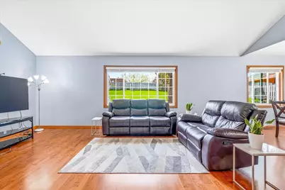 702 E Nicollet Boulevard, Burnsville, MN 55337 - Photo 5