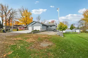 44080 Maple Ln, Harris, MN 55032 - Photo 3