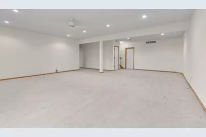 10471 Spyglass Drive, Eden Prairie, MN 55347 - Photo 29