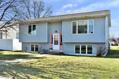 907 E 4th Street, Winona, MN 55987 - Photo 1