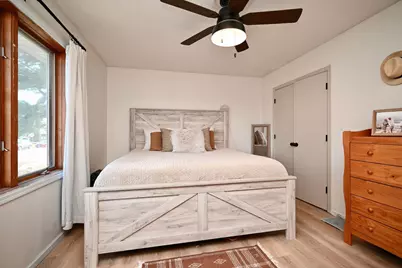 907 E 4th Street, Winona, MN 55987 - Photo 9