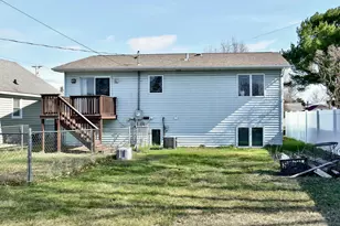 907 E 4th St, Winona, MN 55987 - Photo 21