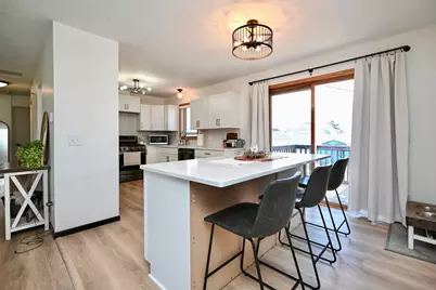 907 E 4th Street, Winona, MN 55987 - Photo 5