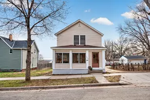 776 Andrew St, Saint Paul, MN 55107 - Photo 1