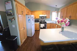 920 W 9th St, Rush City, MN 55069 - Photo 5