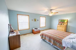 3615 Lawndale Ln N, Plymouth, MN 55446 - Photo 15