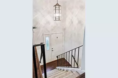 1042 Pontiac Lane, Chanhassen, MN 55317 - Photo 3