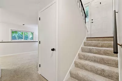 1042 Pontiac Lane, Chanhassen, MN 55317 - Photo 23