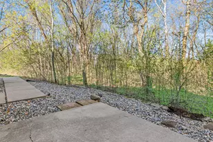 547 Woodduck Dr, Woodbury, MN 55125 - Photo 3