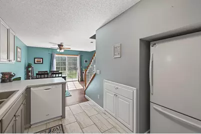 8606 Quarry Ridge Lane #J, Woodbury, MN 55125 - Photo 15