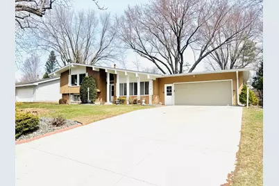 7829 Alden Way NE, Fridley, MN 55432 - Photo 3