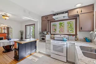 1136 Xerxes Ave S, Minneapolis, MN 55405 - Photo 17
