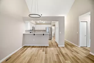 7855 Forest Blvd, Woodbury, MN 55125 - Photo 11