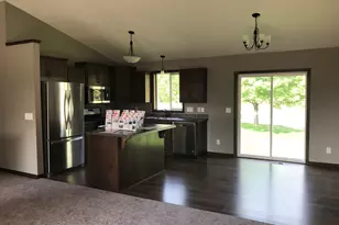 37566 Granite Ct, North Branch, MN 55056 - Photo 3