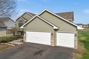 1106 Maplewood Ave SW, Isanti, MN 55040 - Photo 5