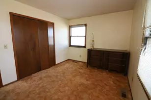 2100 Highland Dr, Burnsville, MN 55337 - Photo 13