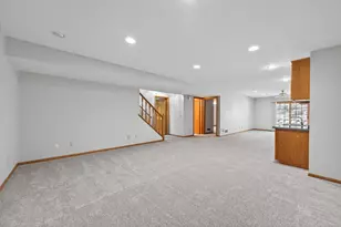 1692 Kerry Ln, Woodbury, MN 55125 - Photo 27