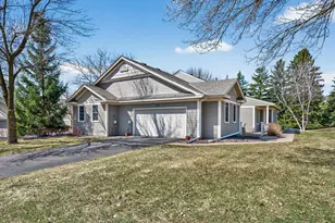 1692 Kerry Ln, Woodbury, MN 55125 - Photo 41