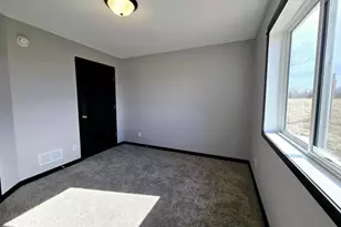 2025 Clark St, Saint Peter, MN 56082 - Photo 13